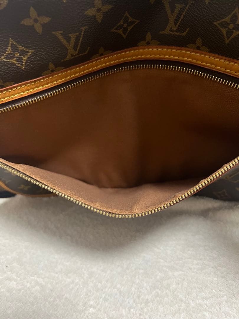 LV ルイヴィトン モノグラム アベス メッセンジャーバッグ