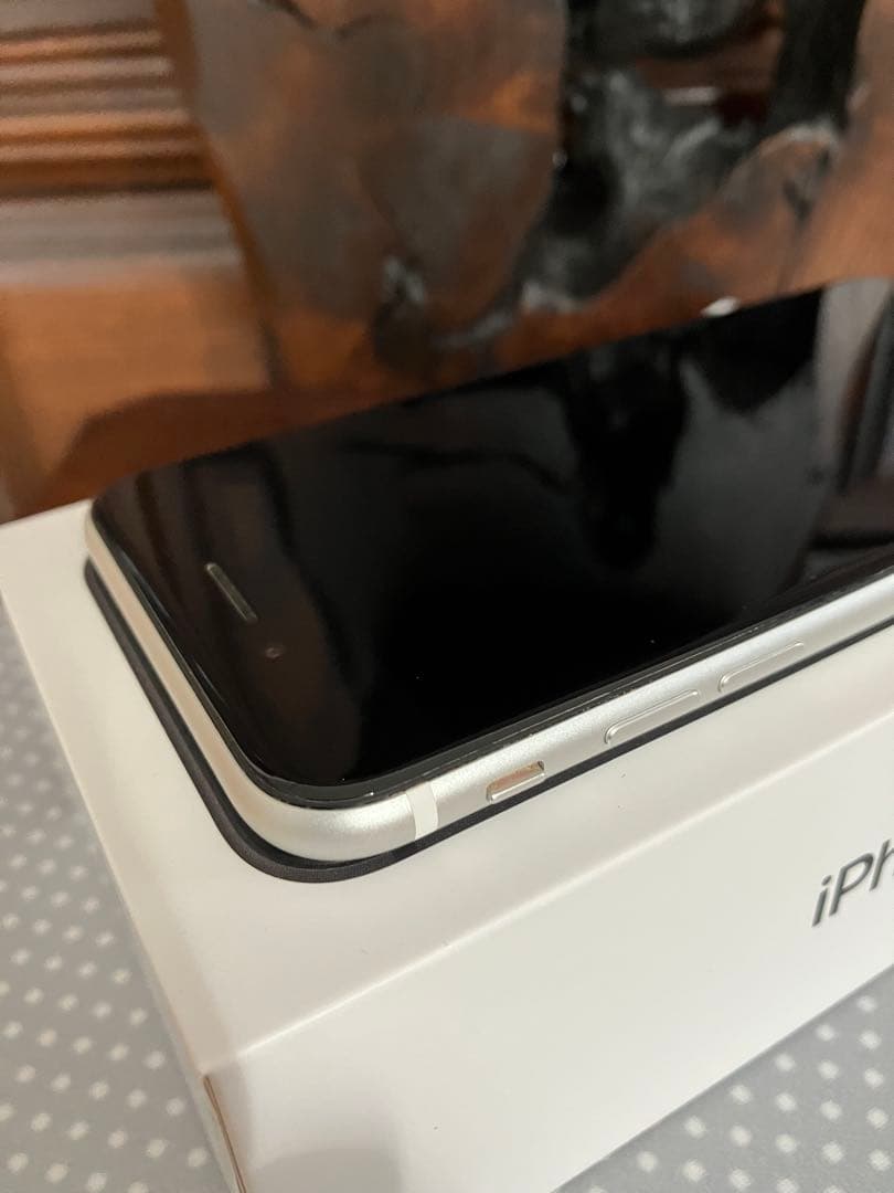 Apple iPhone SE (第2世代) ホワイト 128G 初期化済