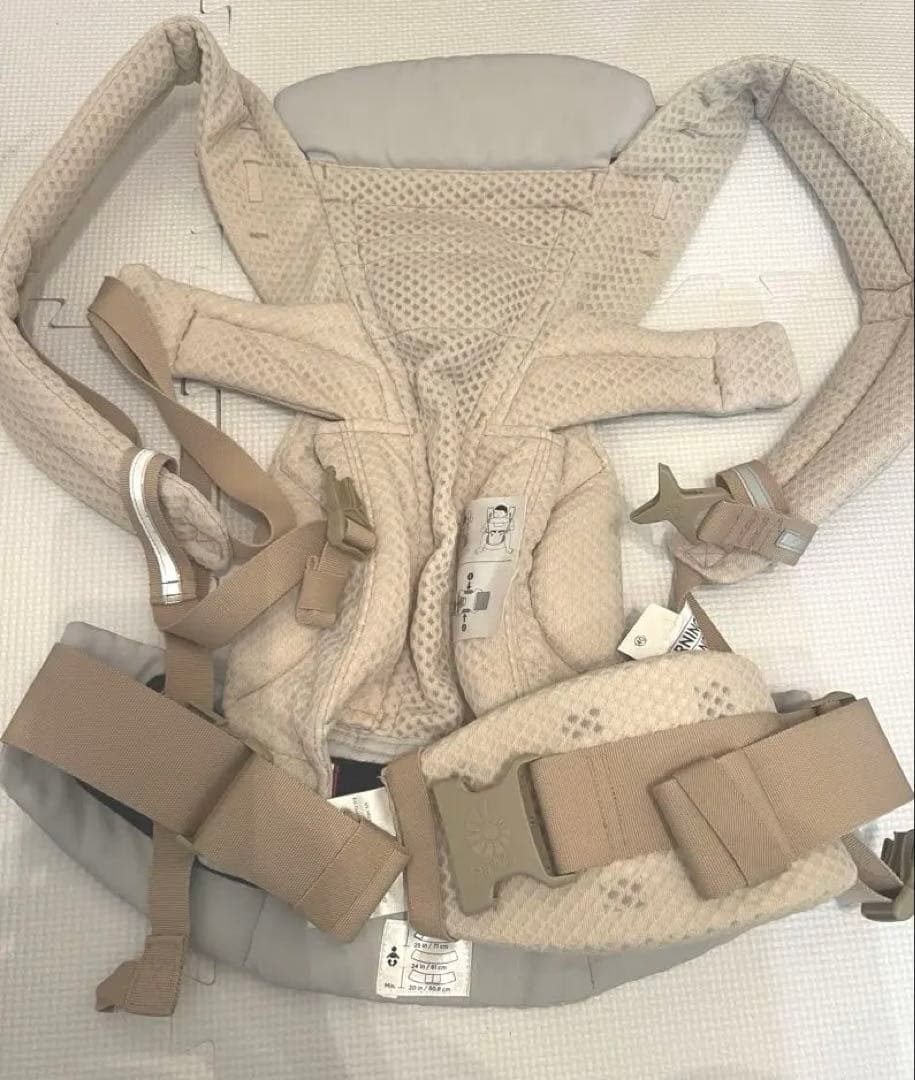 エルゴ オムニ ブリーズ サンドベージュ 抱っこ紐 収納ポーチ付き