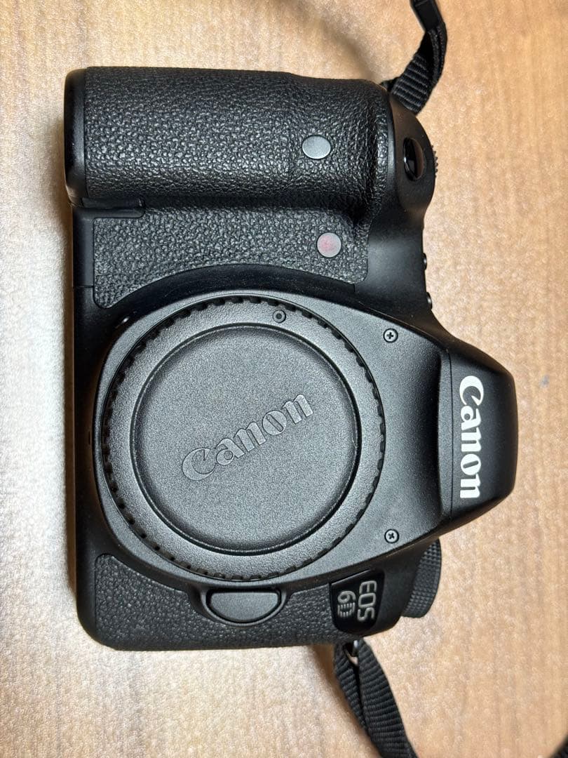 【動作確認済】Canon EOS 6D ボディー ＋ おまけストロボ付