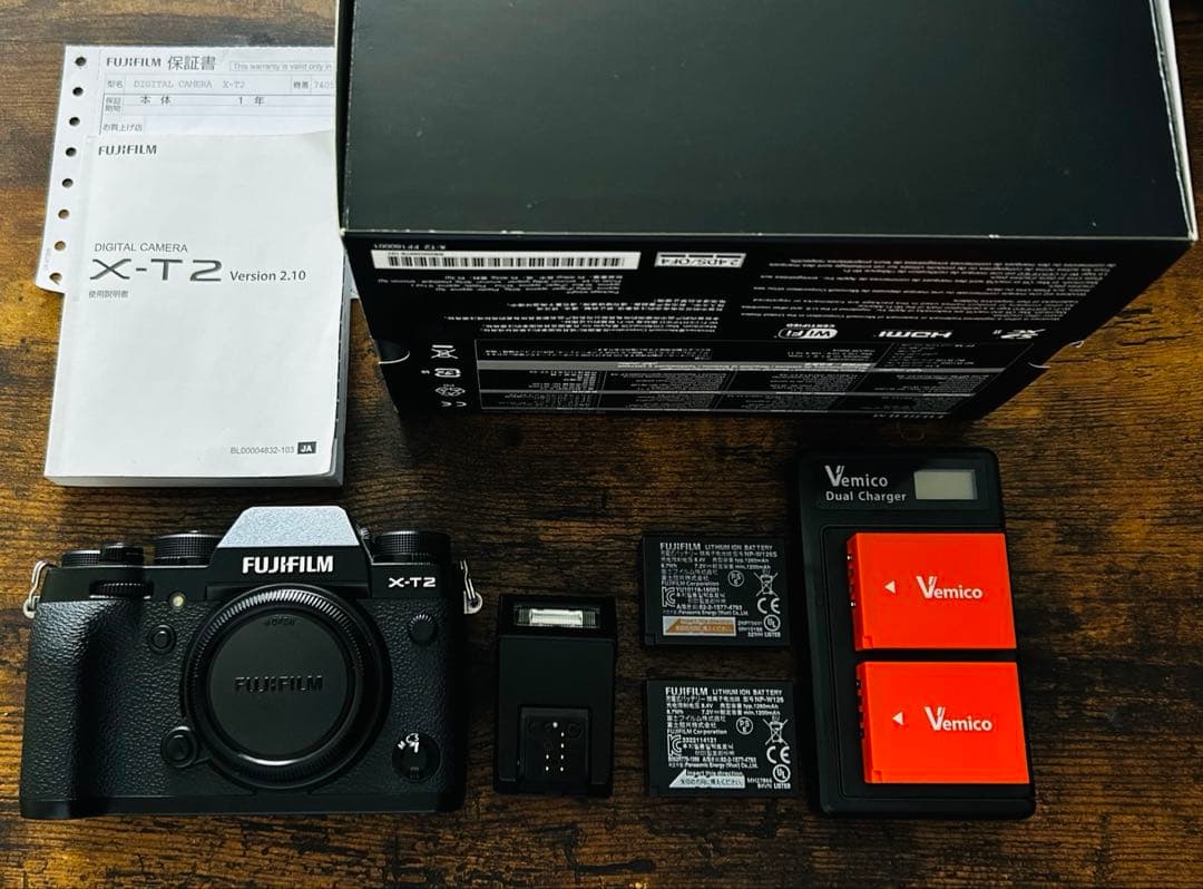 美品付属品多数！FUJIFILM フジフィルム X-T2 ボディ ミラーレス一眼