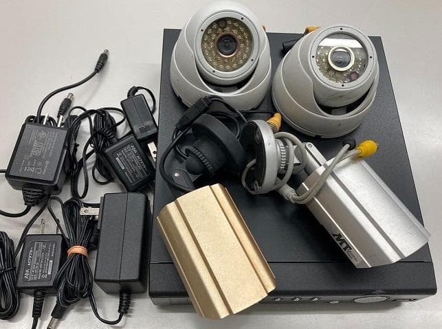 アナログ 防犯カメラ4台とレコーダーのお得なセット⑮