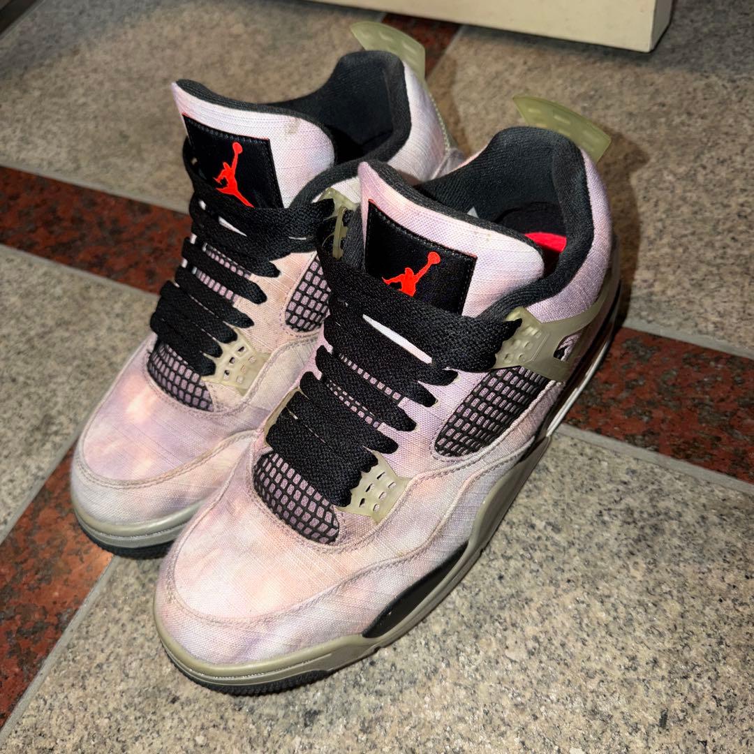 Air Jordan 4 アメシストスニーカー
