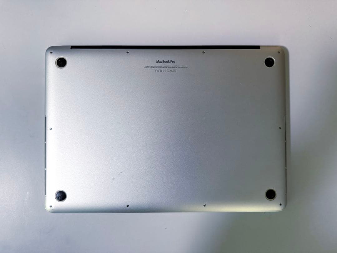 新品アダプタ付き MacbBook Pro 15インチ Mid 2014