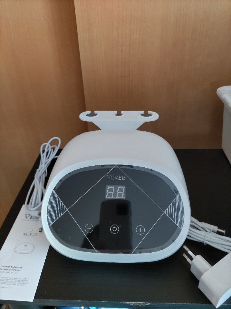 ✨️最新型新品低周波顔シミ取りエステ✨️残りわずか！！