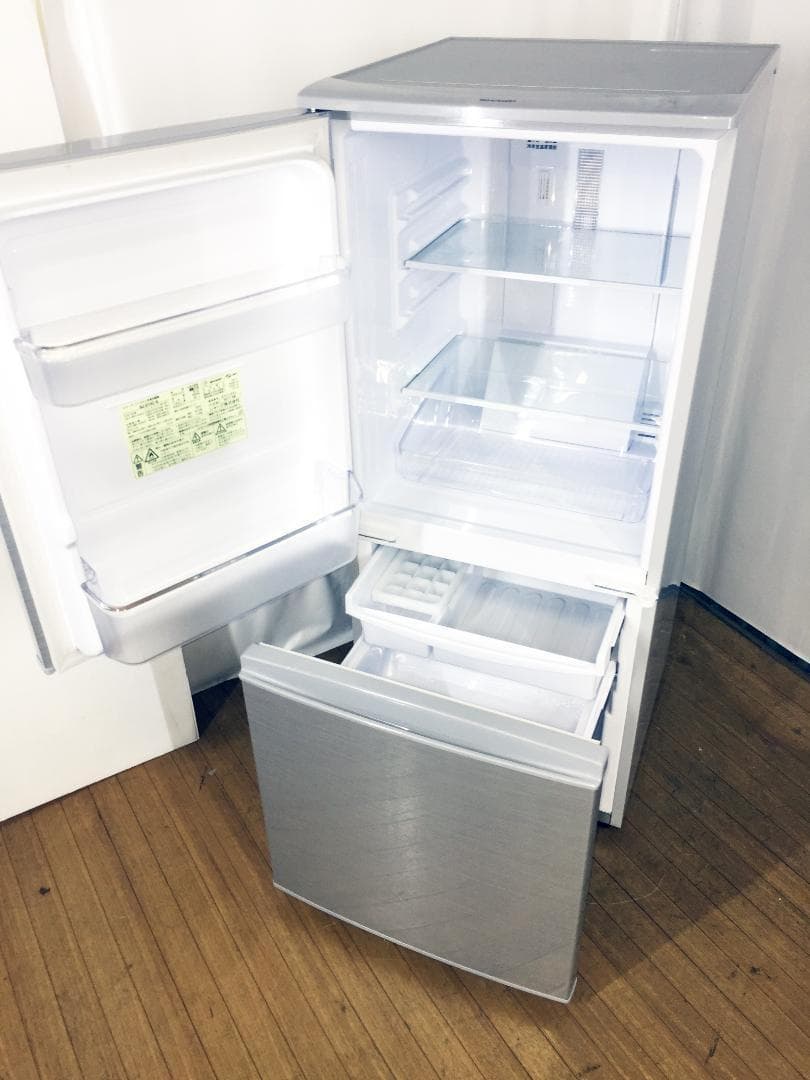 30日迄！送料無料★SHARP 137L 冷蔵庫 【SJ-D14C-S】