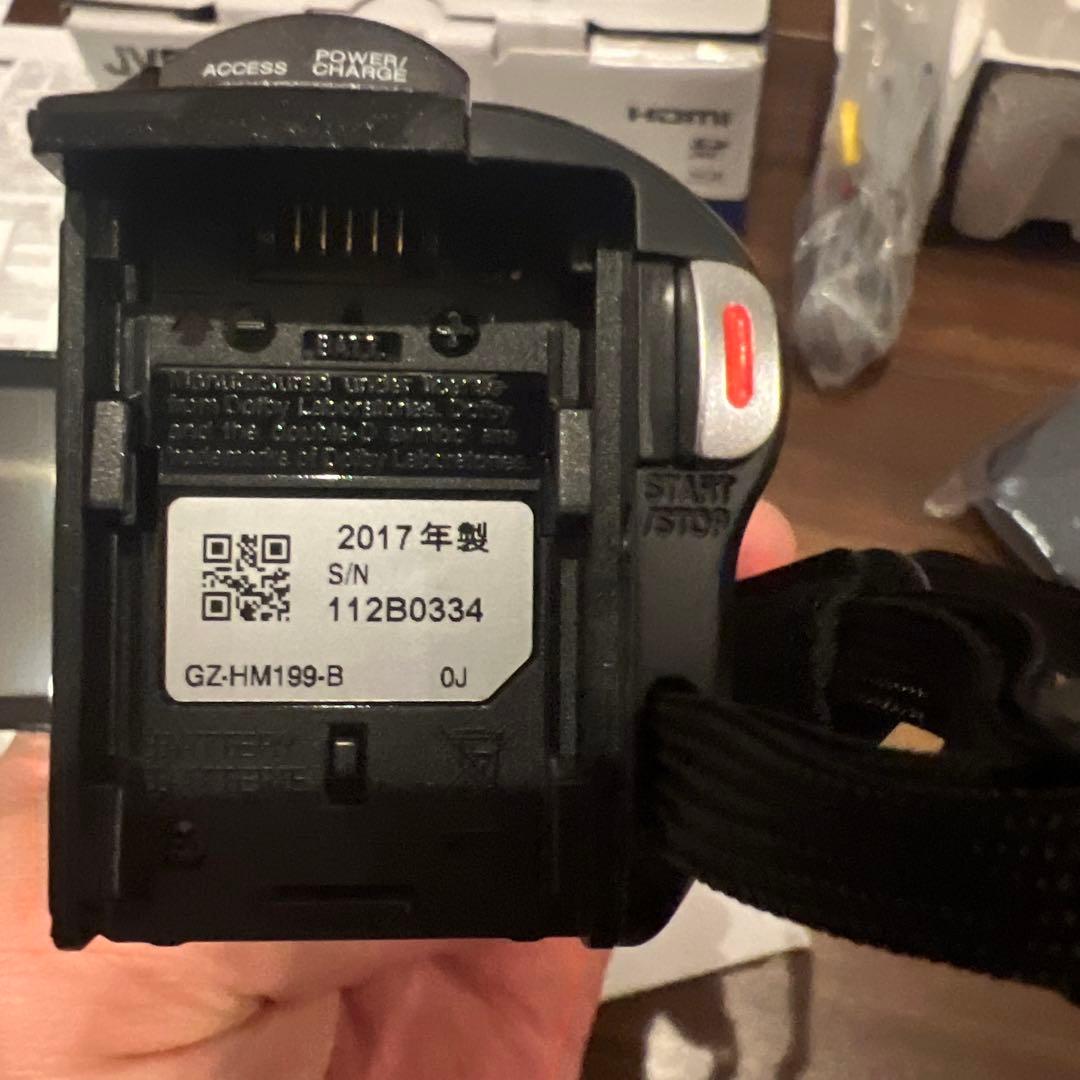 【極美品】JVC Everio GZ-HM199