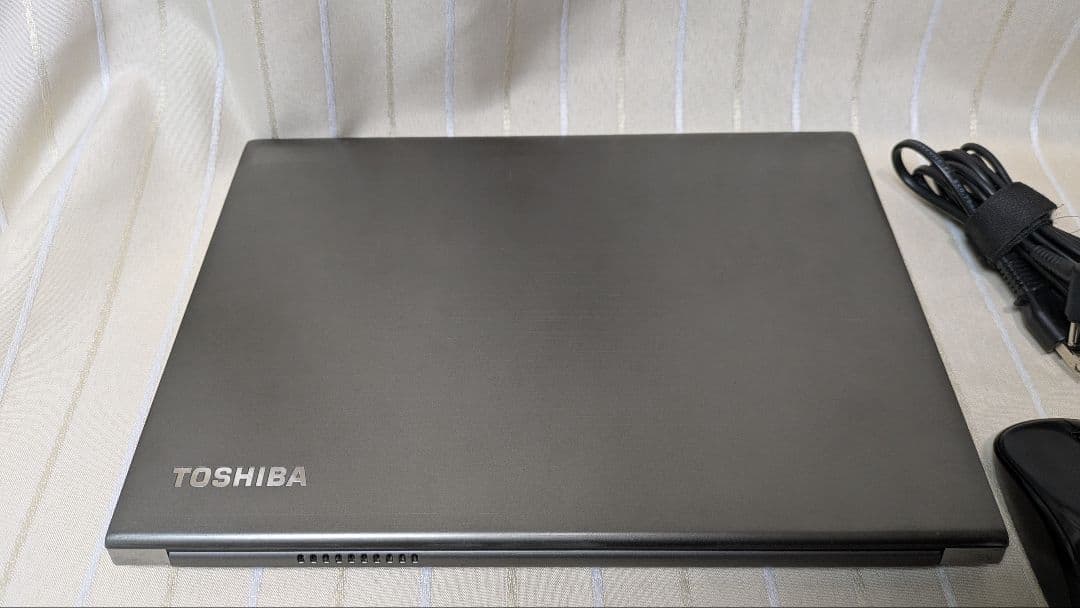 SSD起動早い☆ダイナブックR63/Mモバイルノート i5 8GB 256GB