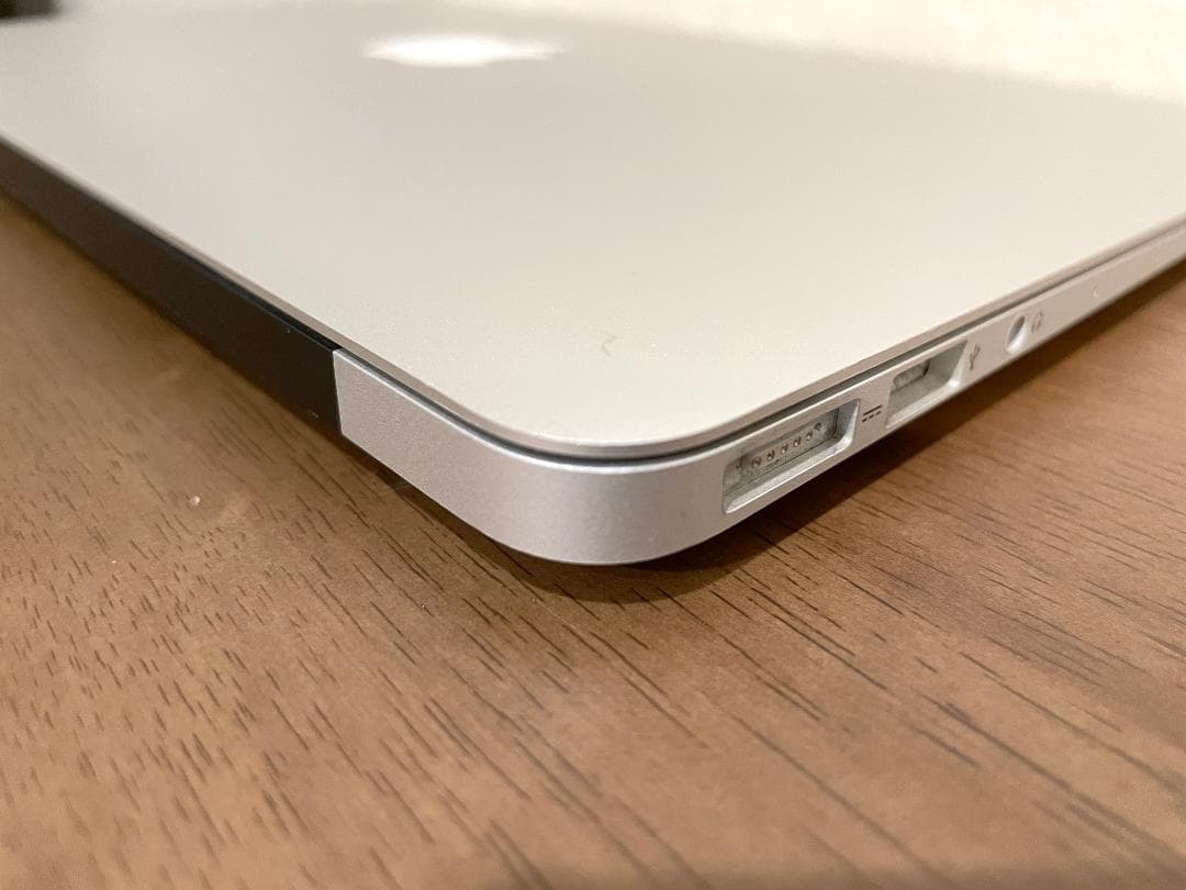 MacBook Air 11\"　2013　i7　8GB　500GB　まずまず美品