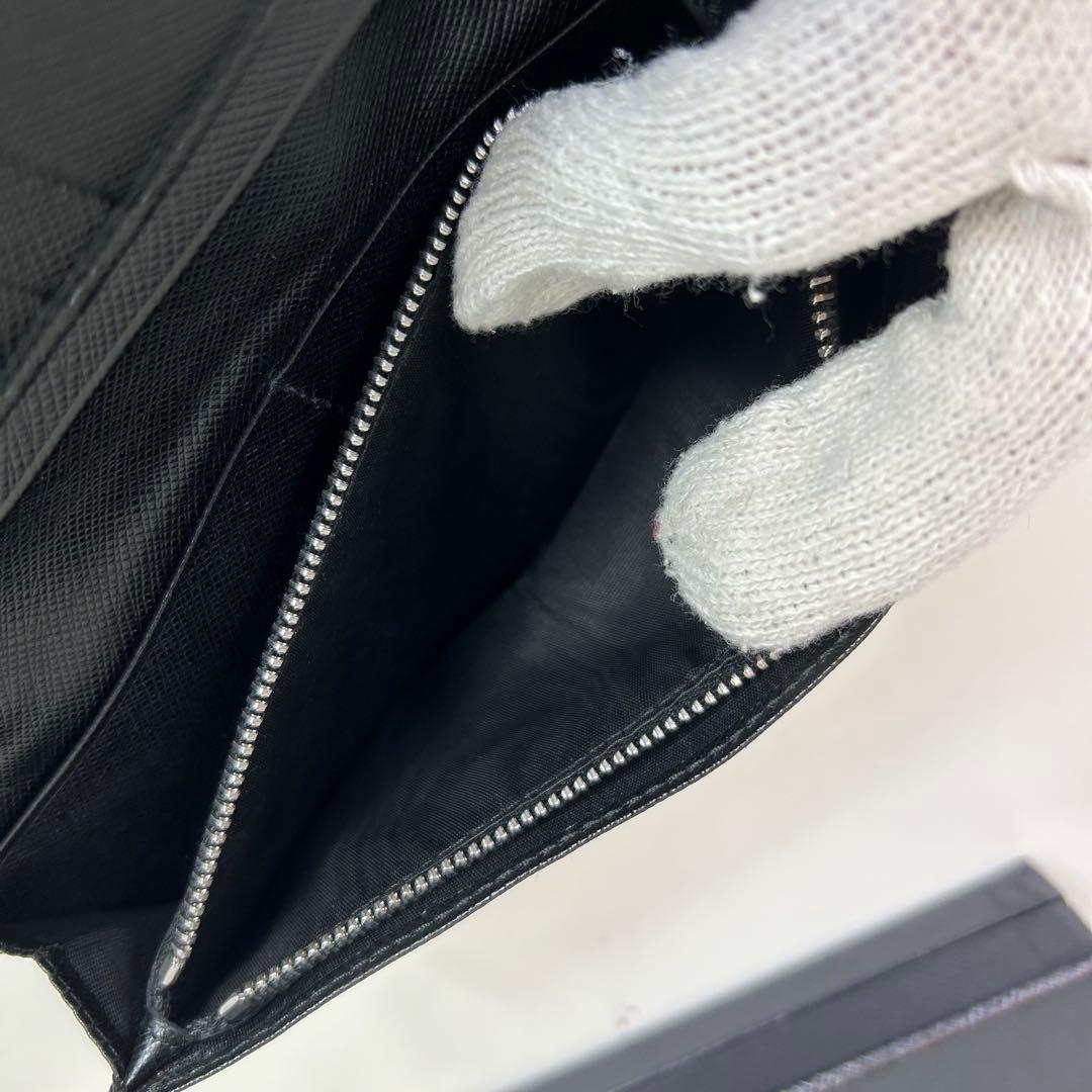 PRADAトライアングルロゴ 長財布 サフィアーノレザー ブラック