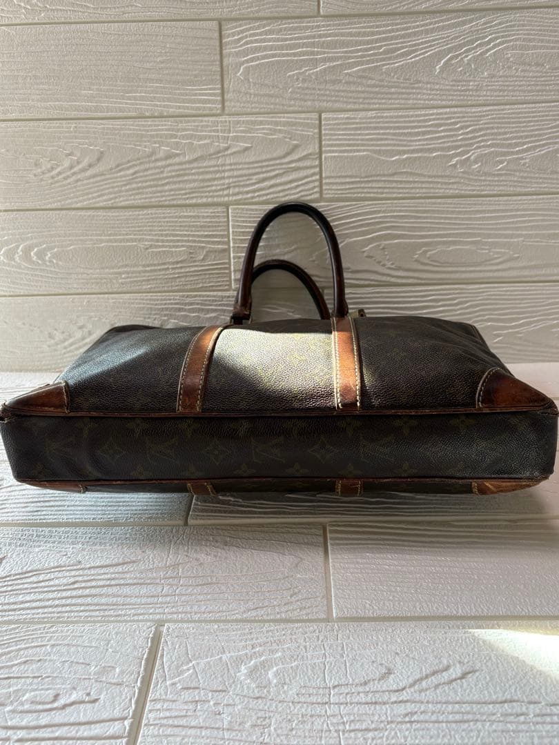 LOUIS VUITTON モノグラム　ビジネスバッグ