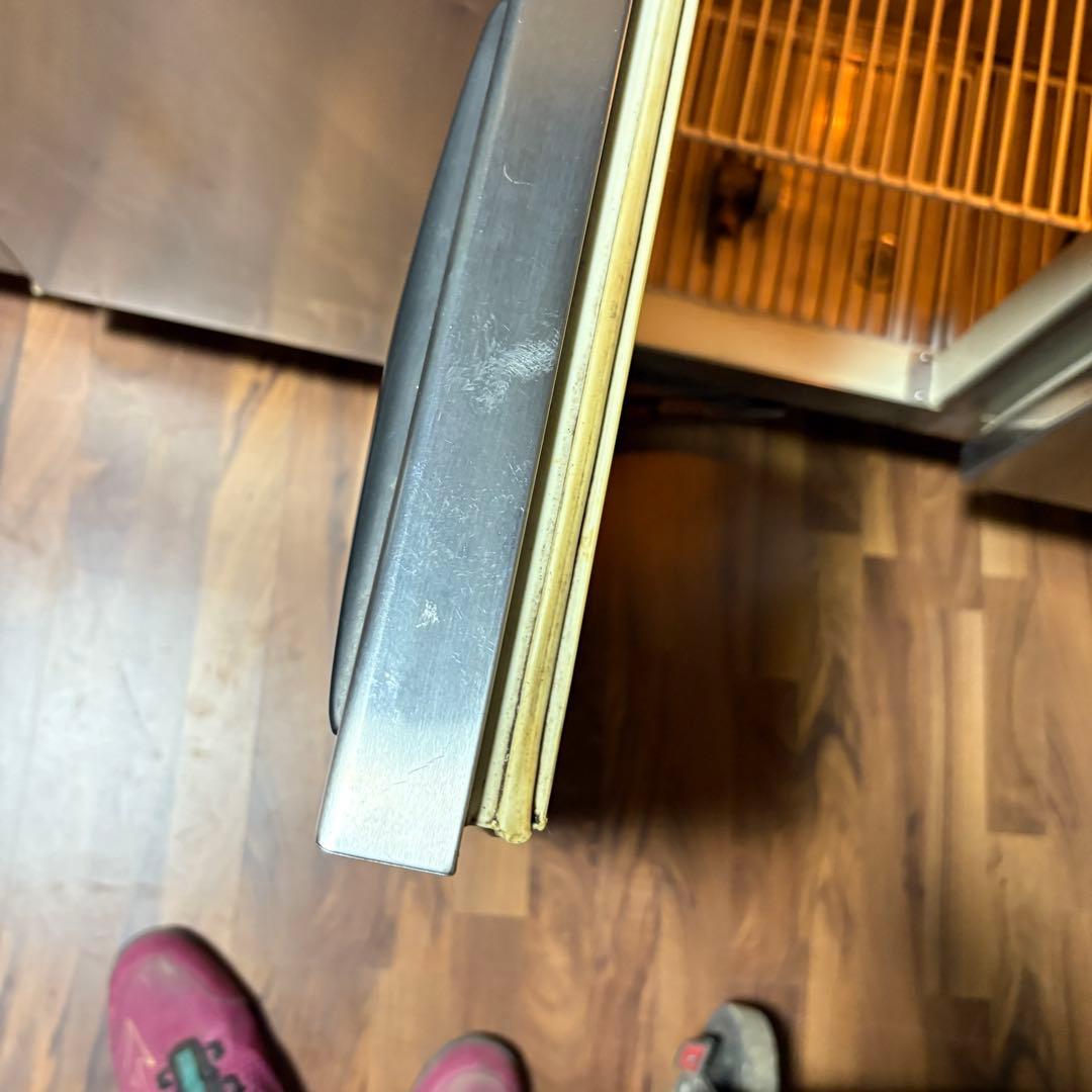 送料込み　サンヨー 3ドア 冷蔵コールドテーブル SUC-N1541J