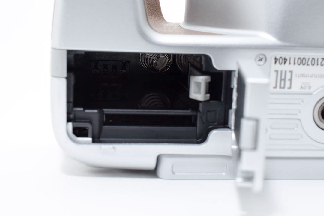 カメラバッグ付き✨Canon EOS KissX10✨シルバー シングルレンズ