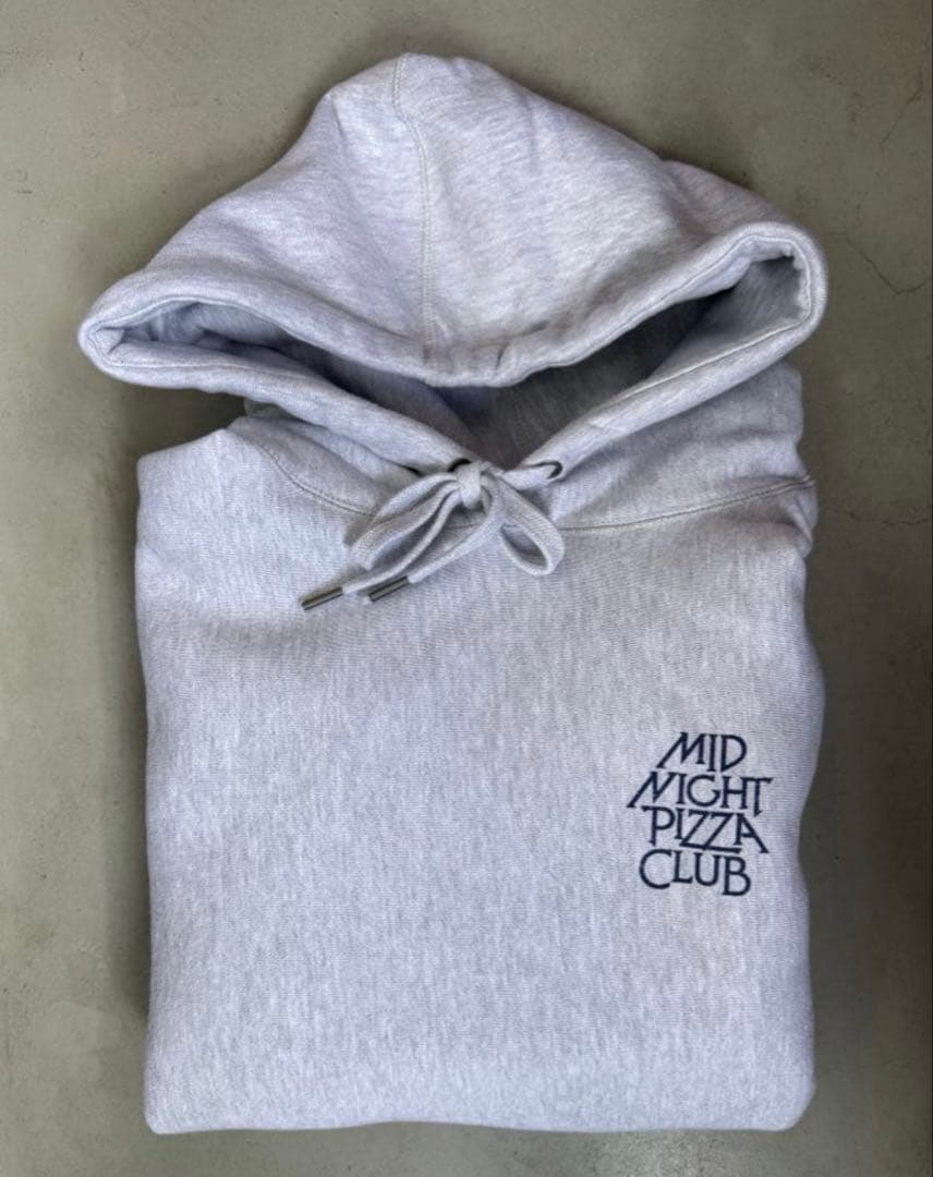 新品　MID NIGHT PIZZA CLUB パーカー