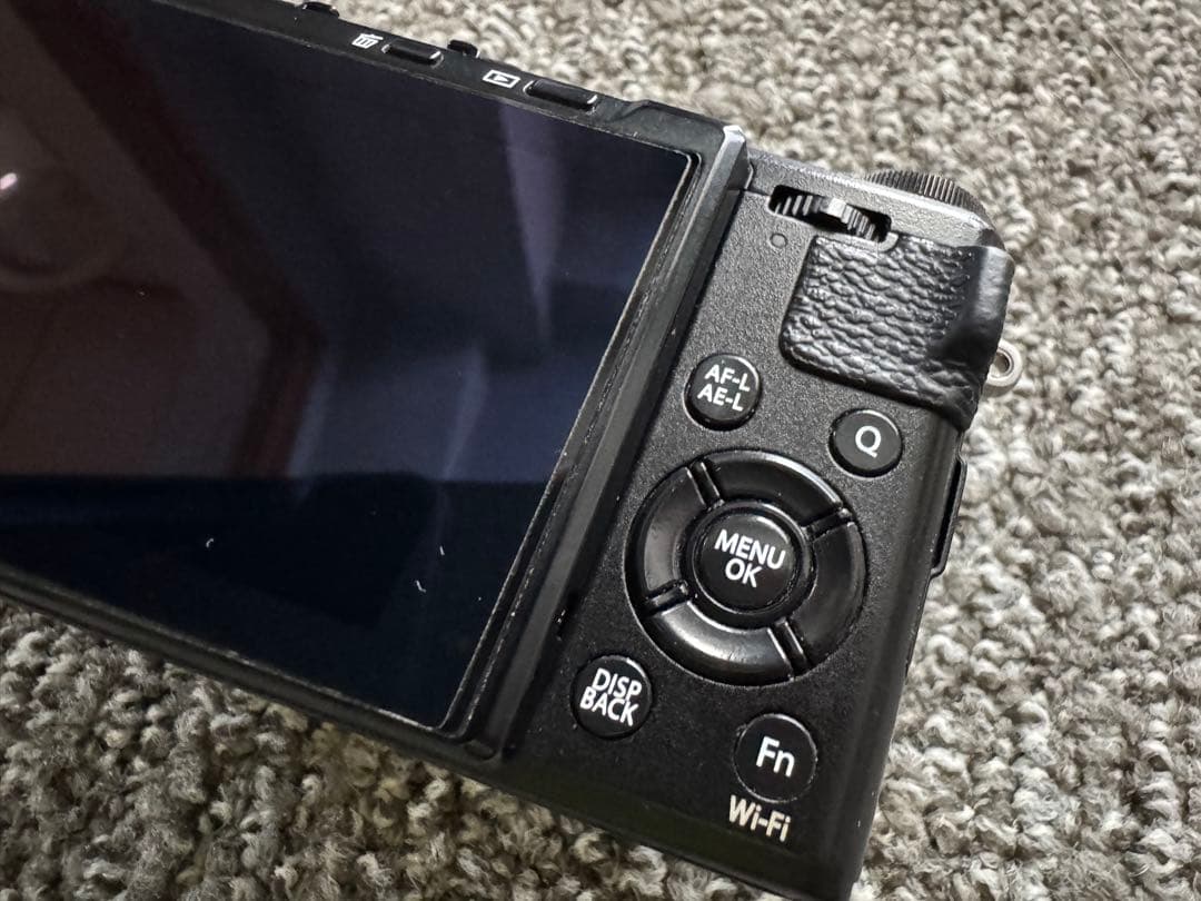 FUJIFILM 富士フイルム　X70 ブラック付属品多数付き