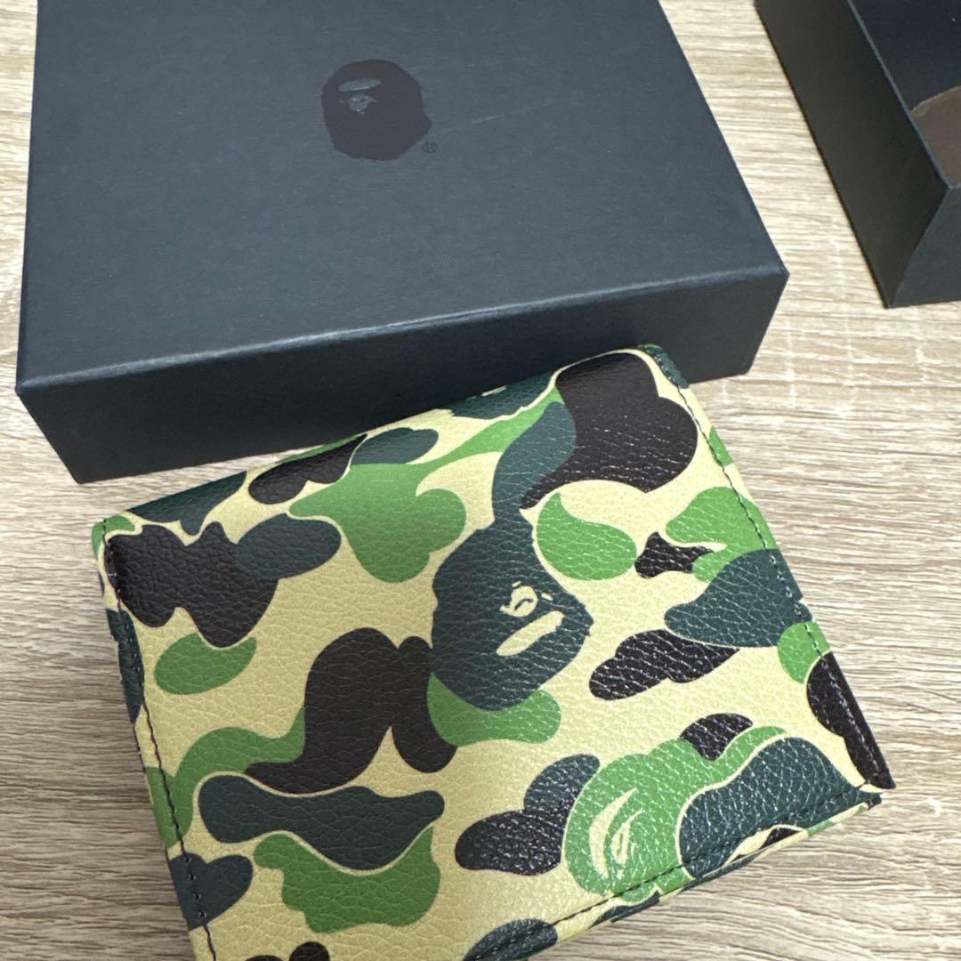 A BATHING APE® カモフラージュ ケース
