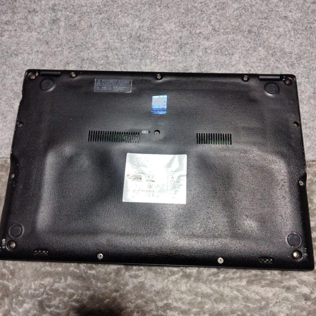 富士通U939/B (8世代i5/8GB/256GB カメラ・マイク非搭載)