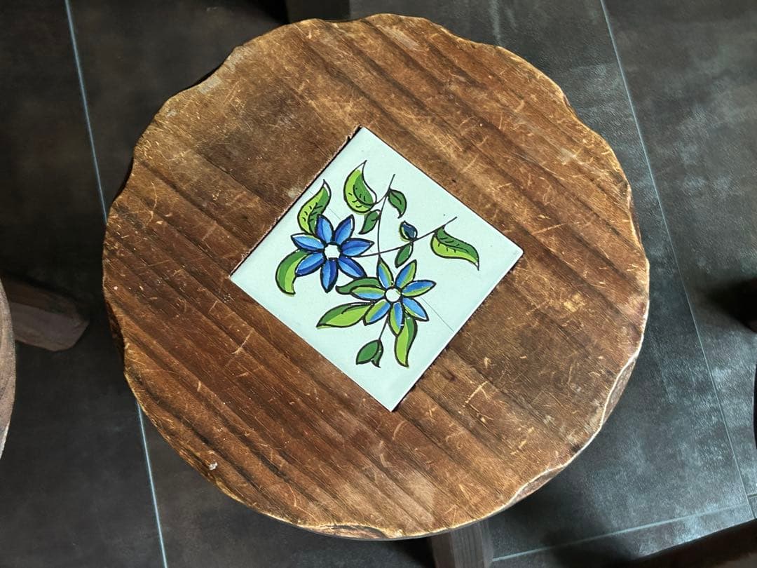 スペイン製　スツール　花台　タイル　ヴィンテージ　チェア　インテリア　IZ