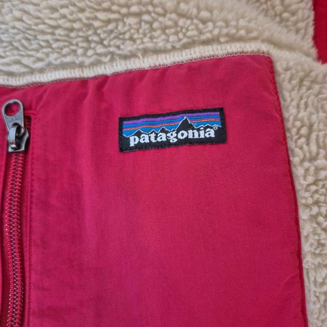 patagonia フリースベスト ベージュ/レッド
