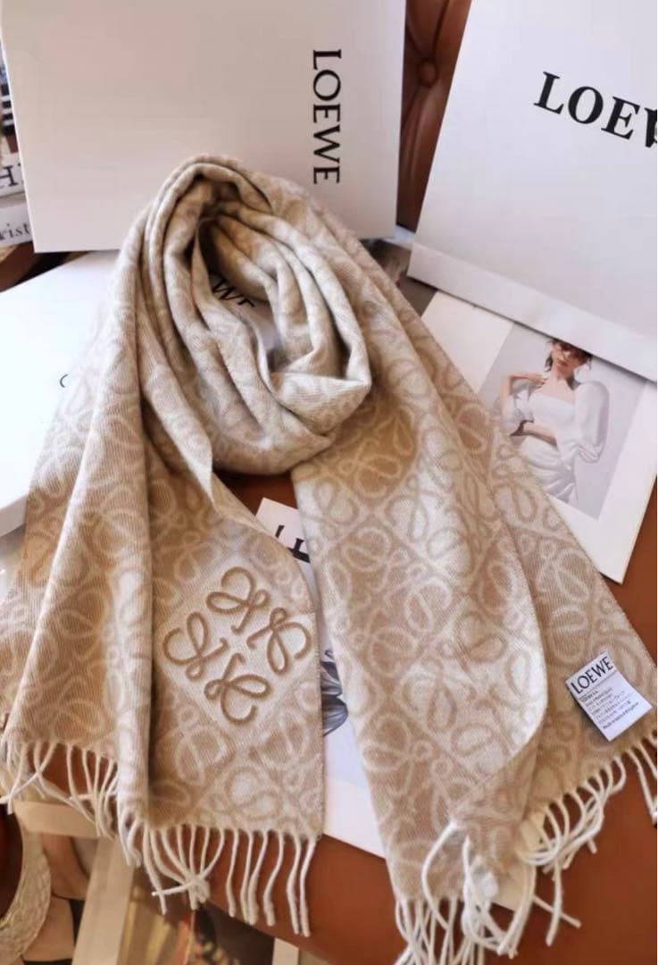 LOEWE ロエベ　マフラー ベージュ 箱あり