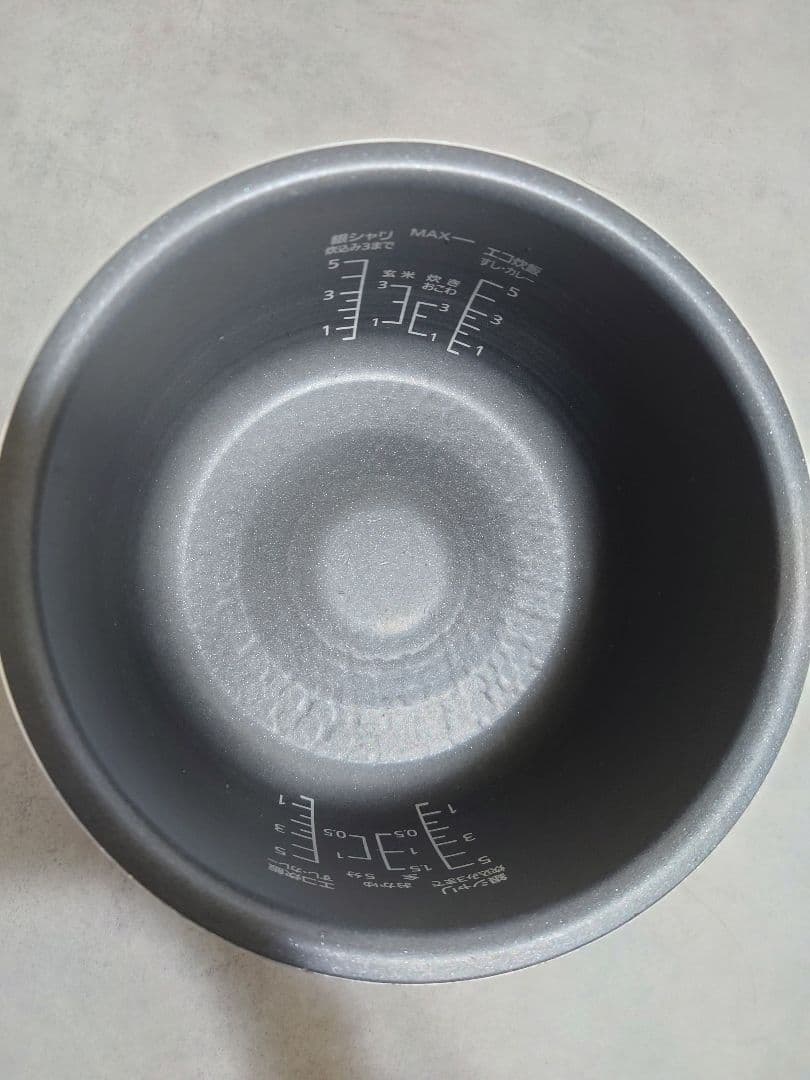 【2023年製】Panasonic SR-NA102 圧力IH炊飯器