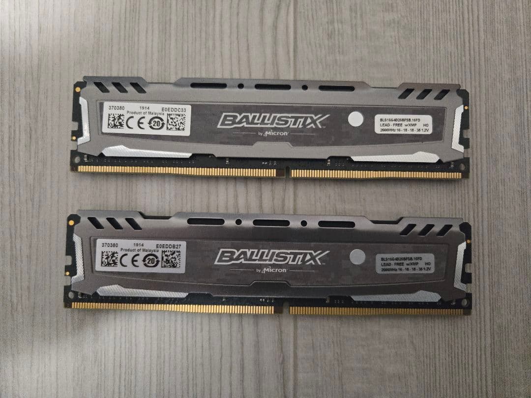 32GB（16GBx2枚） crucial DDR4-2666 メモリ