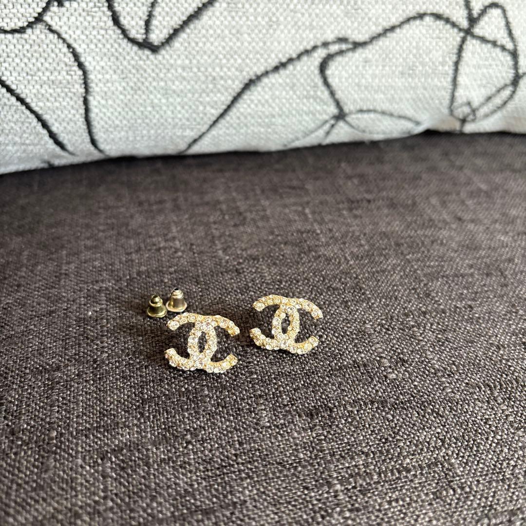 CHANEL ゴールド ダブルCロゴ ピアス
