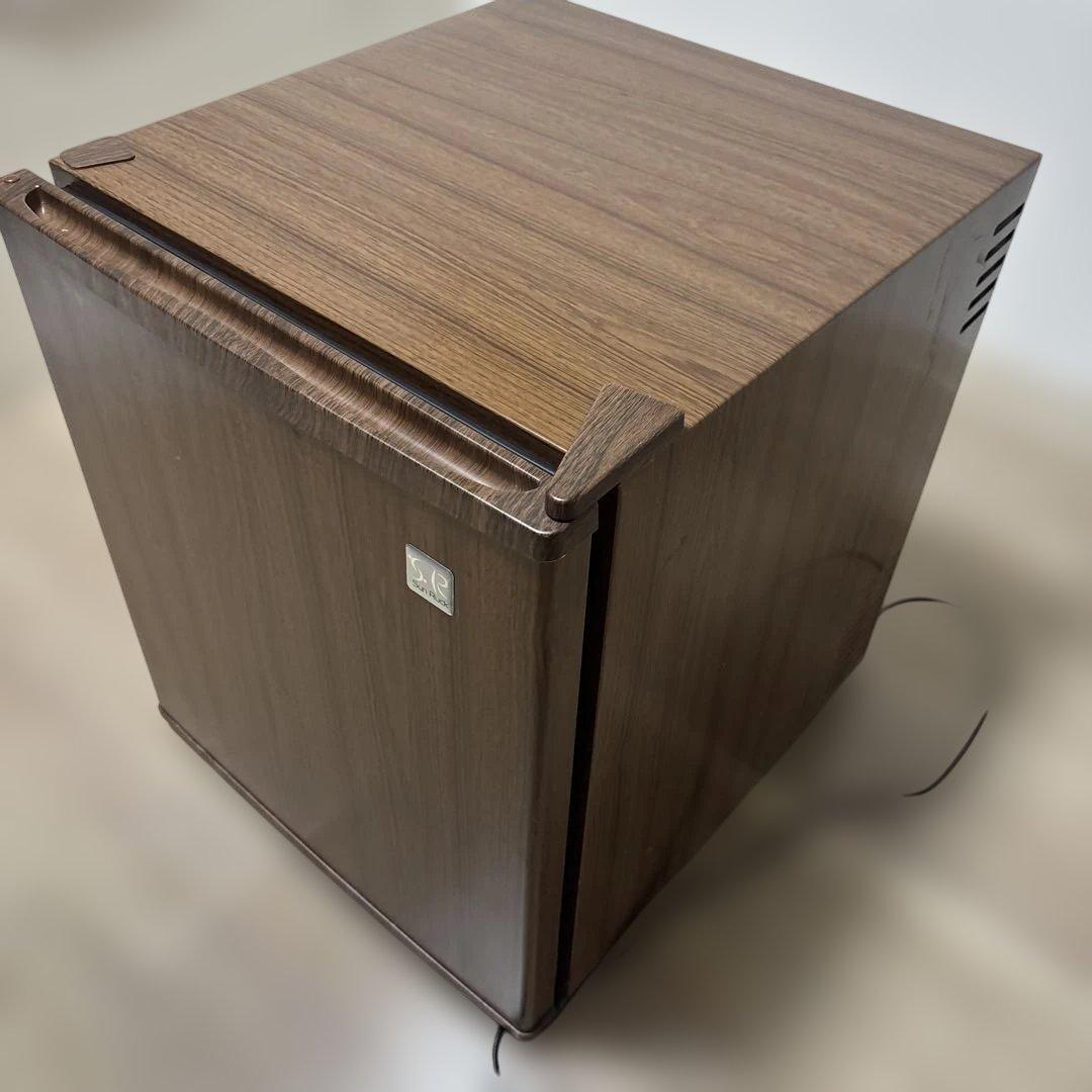 sunruck ペルチェ式2023年製「冷庫さん」ウッド調　説明書付き冷蔵庫