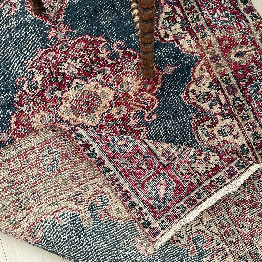 【訳アリ】トルコ ヴィンテージラグ A102 レア インディゴブルー レッド