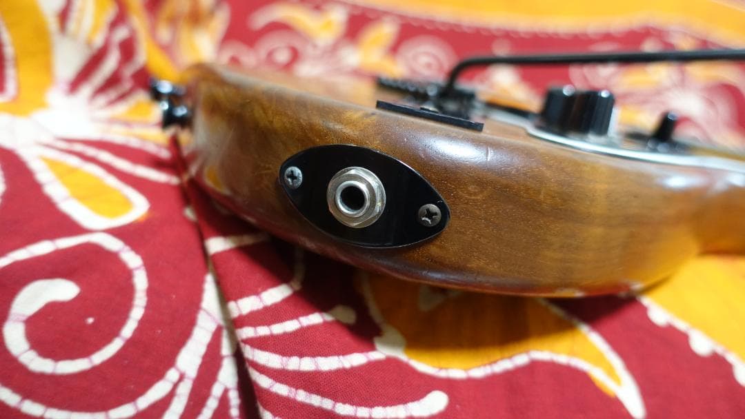 Schecter Stratocaster 3S EMG 無垢キルトメイプル