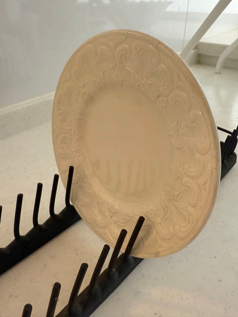 フランス　アンティーク　皿立て　プレートスタンド　アイアン　クレイユモントロー