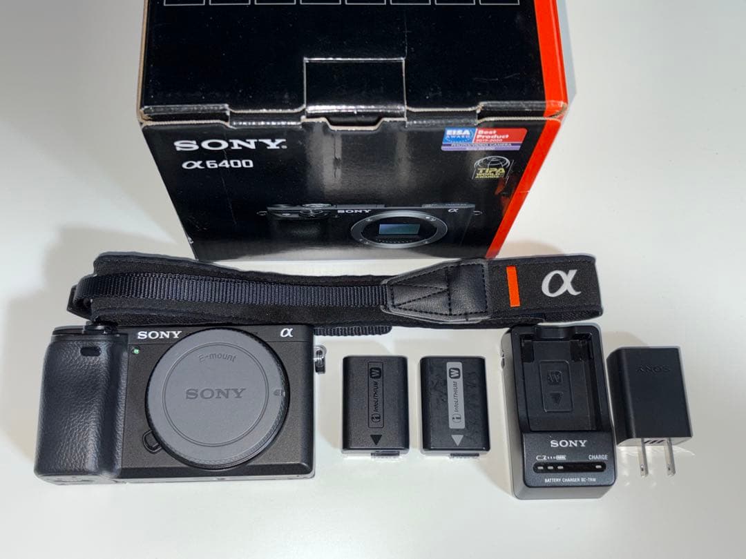 SONY α6400 ボディ ミラーレス一眼カメラ バッテリー2個＆充電器付