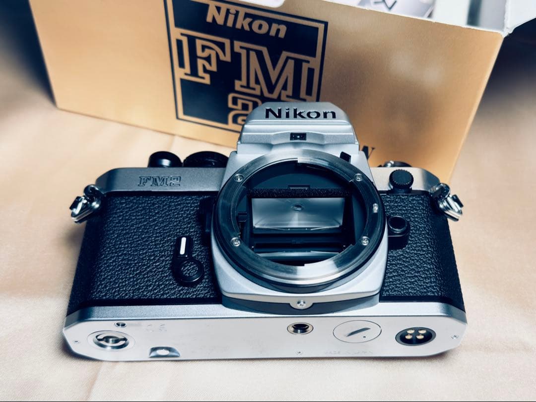 未使用☆Nikon NewFM2シルバー ボディのみ　デッドストック