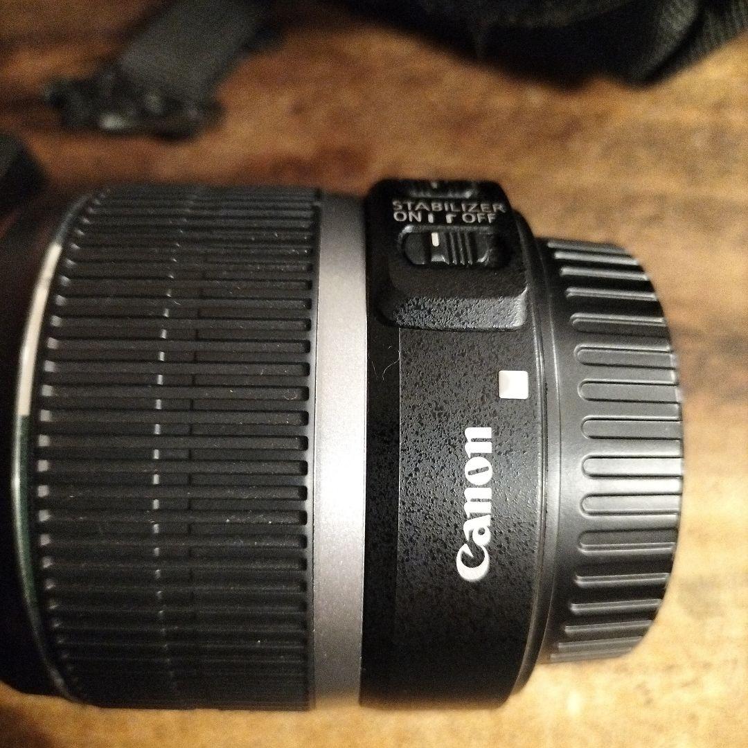 キヤノンイオスキス　X8i18〜55㍉ZoomLens日本製