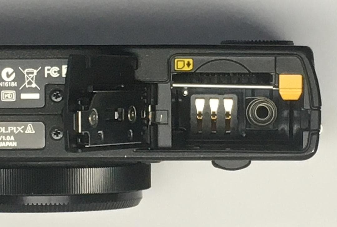 Nikon COOLPIX A (付属品も揃ってます）