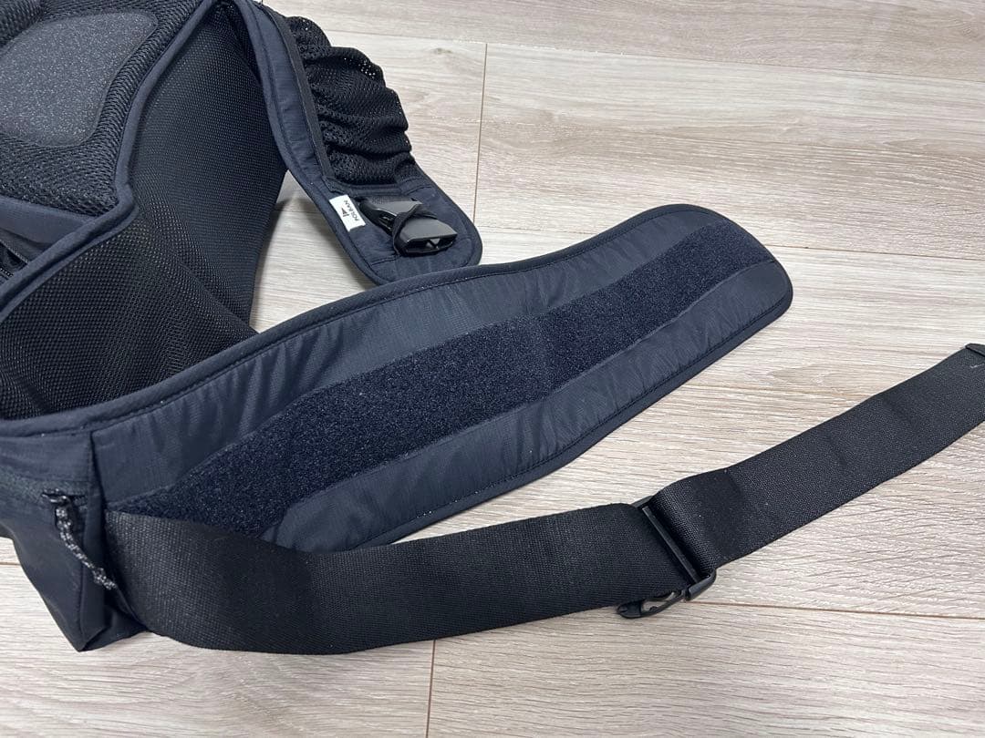 POLBAN ADVANCE ヒップシート ブラック　ショルダー付き