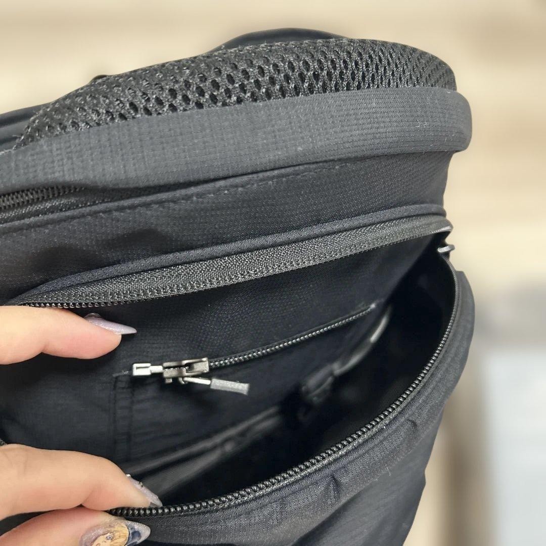 POLBAN ADVANCE ヒップシート ブラック　ショルダー付き