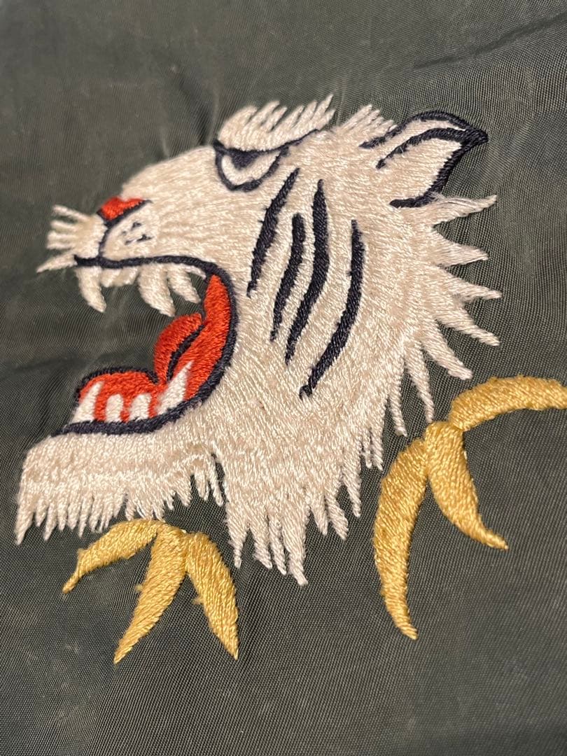 レミレリーフスカジャン オリーブ