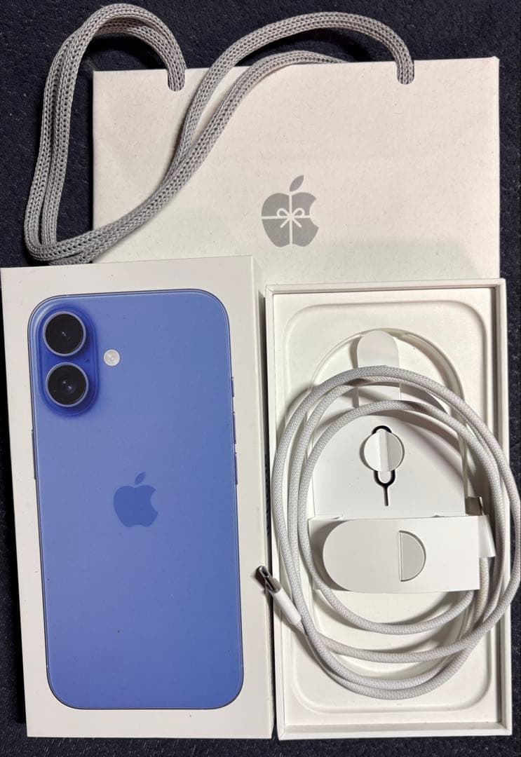 【一時値下げ】iPhone16 128GB 本体＋iface MagSafe