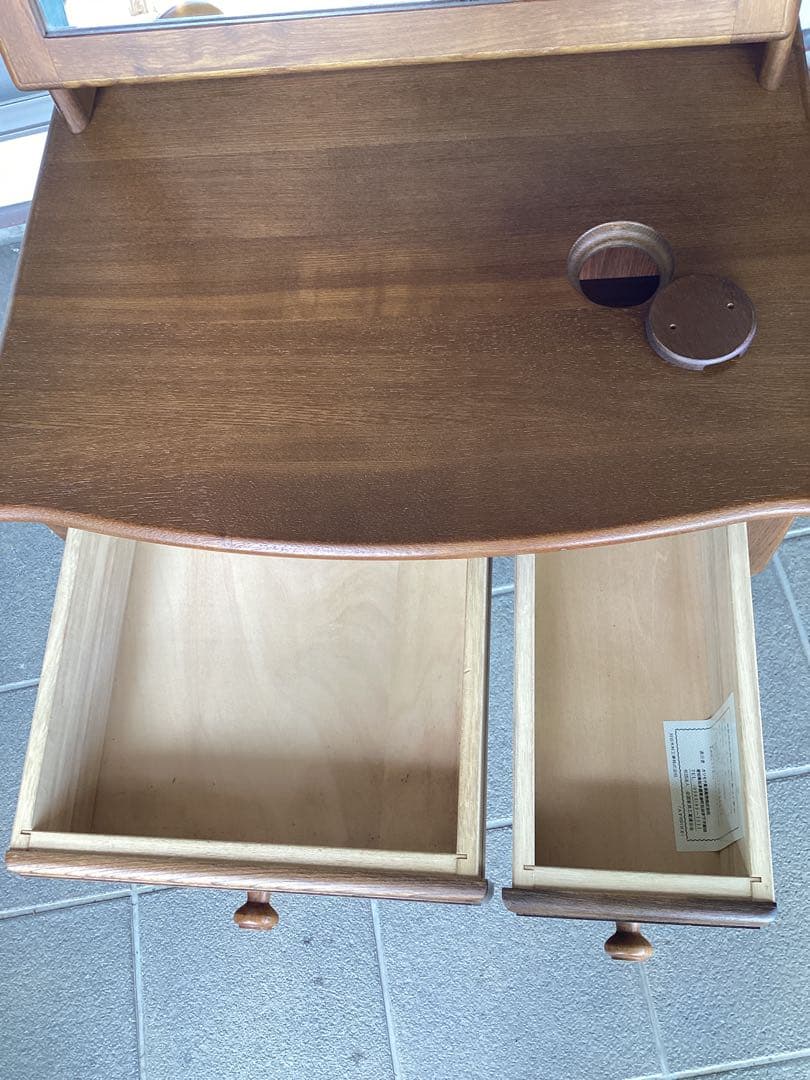 [ ハッシー　]カリモク　コロニアルシリーズ　ドレッサー