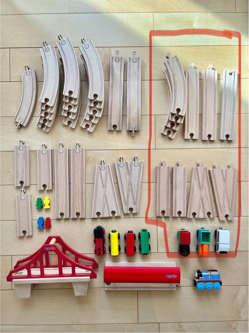 MICKIミッキィ社＆IKEA木製レール　駅舎　橋　木製玩具セット　トーマス