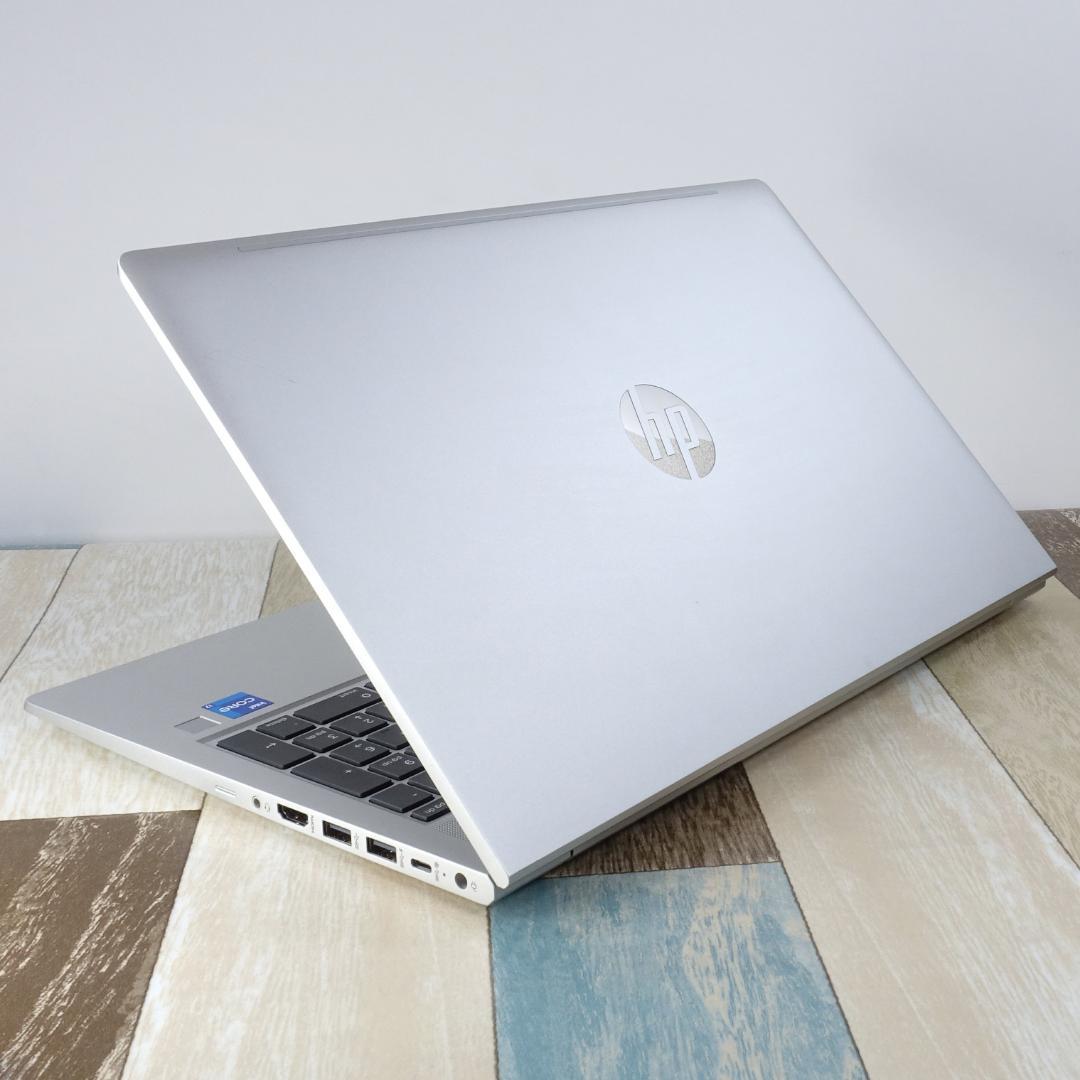 ぽんた✨新品ＳＳＤ５１２ＧＢ＆３２ＧＢメモリ✨仕様変更後の価格となります✨