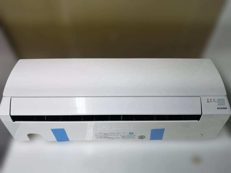 神奈川県内は無料工事、配送付き、室外機セット)10畳 2018年式 保証あり