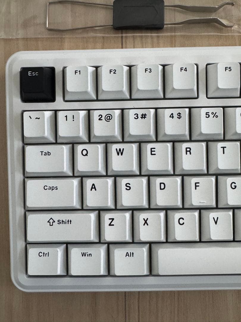 EPOMAKER TH85 メカニカルキーボード