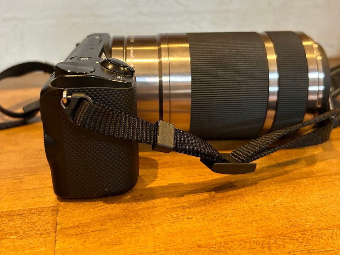 SONY α NEX-5Rミラーレス一眼カメラ ブラック　レンズ付き