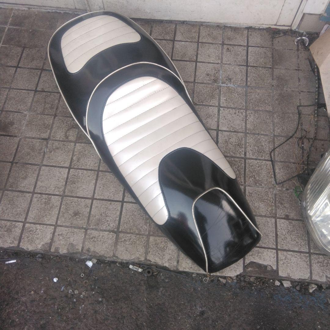 ヤマハ　マグザム250　希少アクロス東京社外シートSG17J SG21J 共通