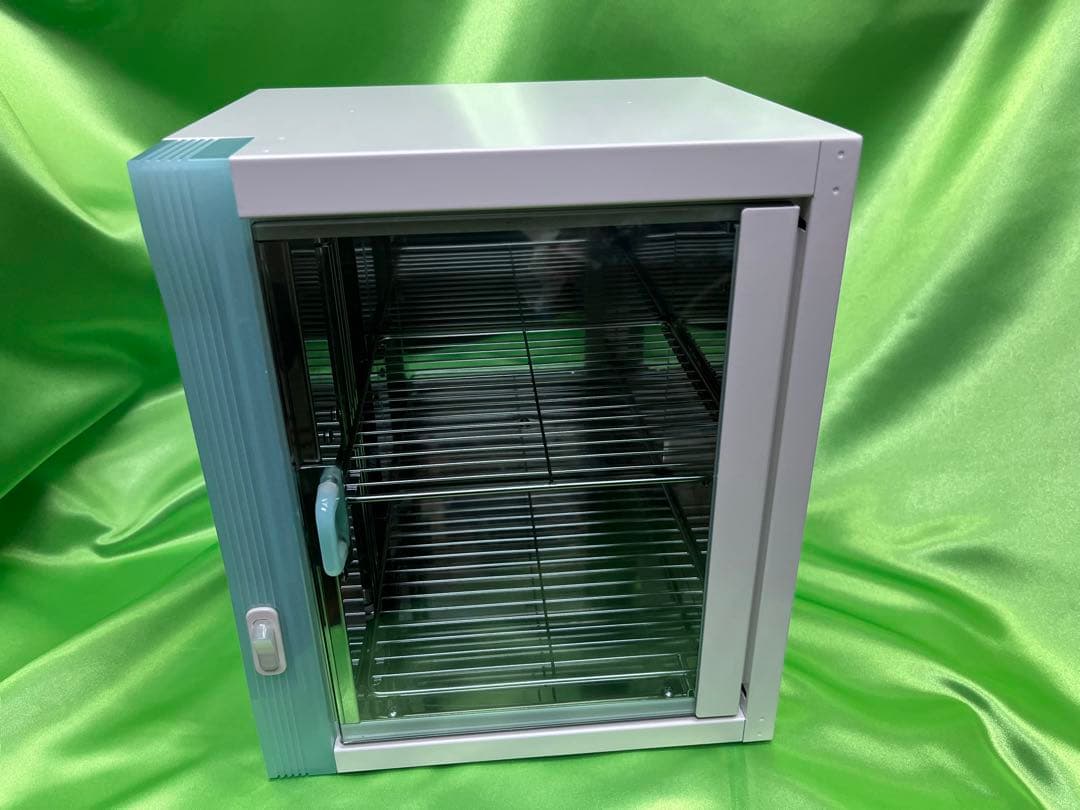 紫外線消毒器コンパクトライザー T-811-00 殺菌 除菌　使用品