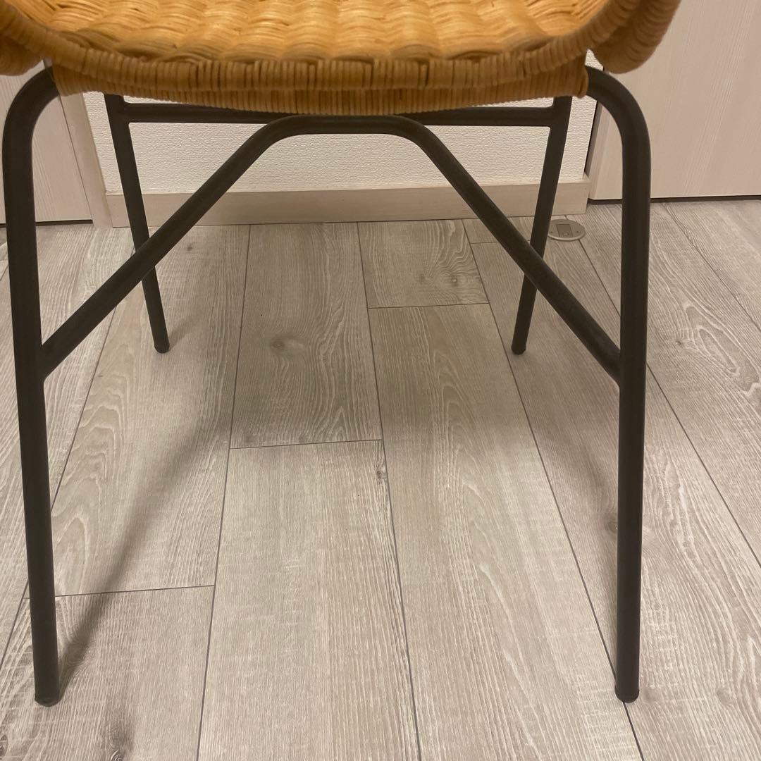 モモナチュラル　椅子