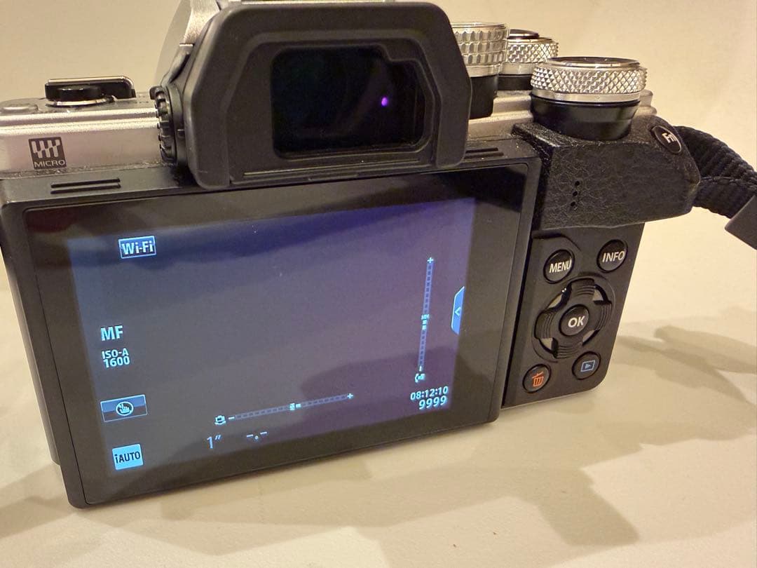 【美品・3637回】OM-D E-M10 Mark II ボディ サブ機に