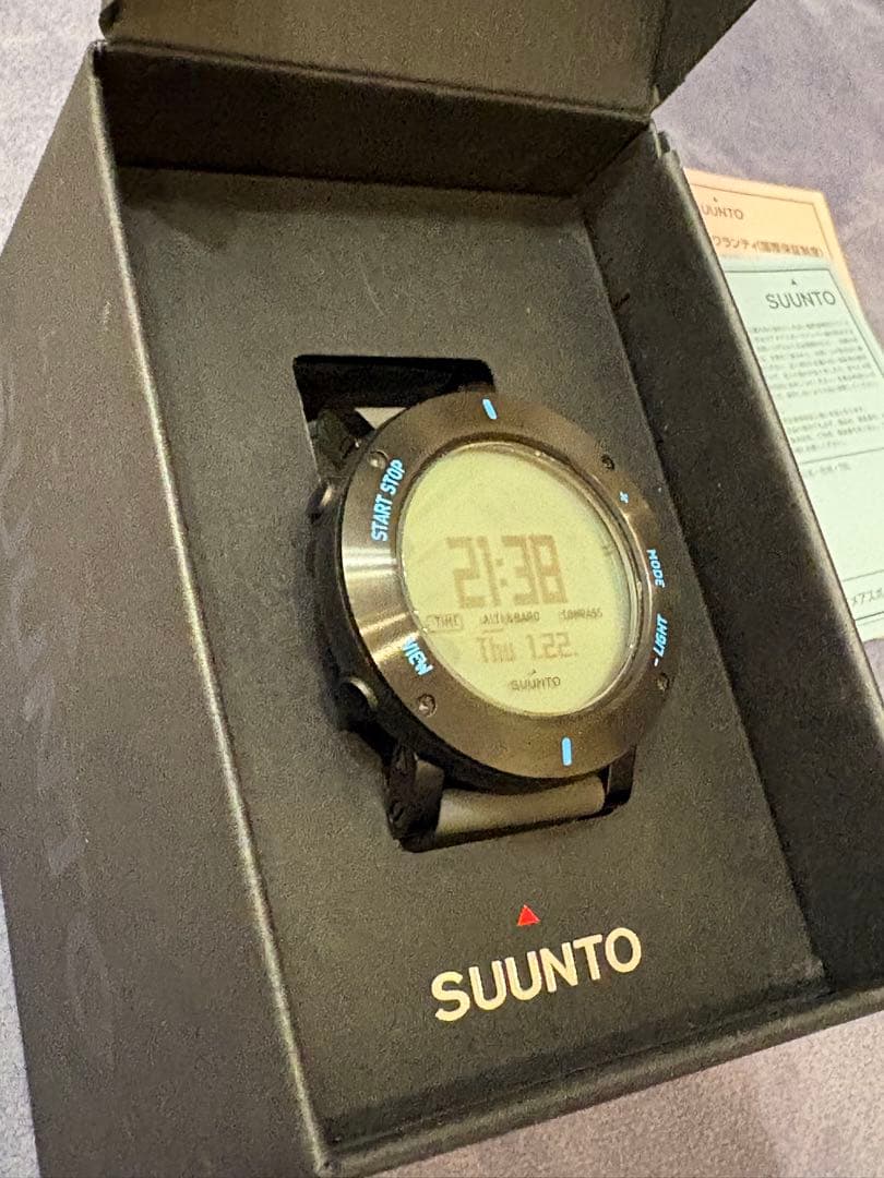 SUUNTO スント　コアクラッシュ　ブルー